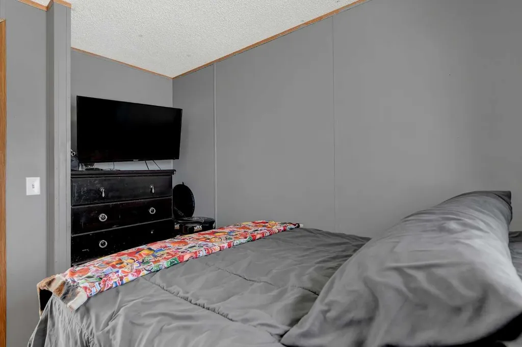 10615 88 Street Grande Prairie AB T8X 1P5