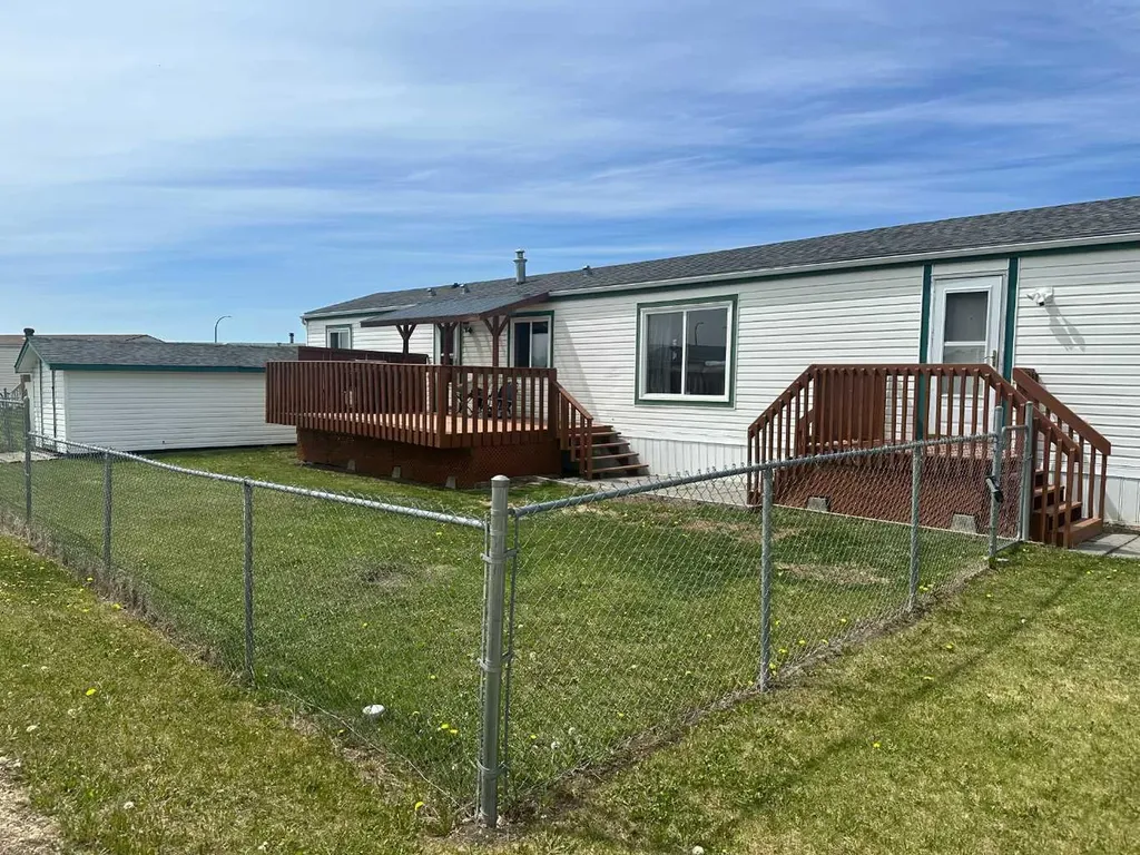 10615 88 Street Grande Prairie AB T8X 1P5