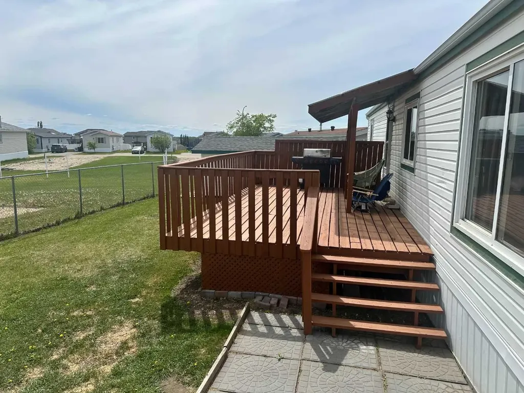 10615 88 Street Grande Prairie AB T8X 1P5
