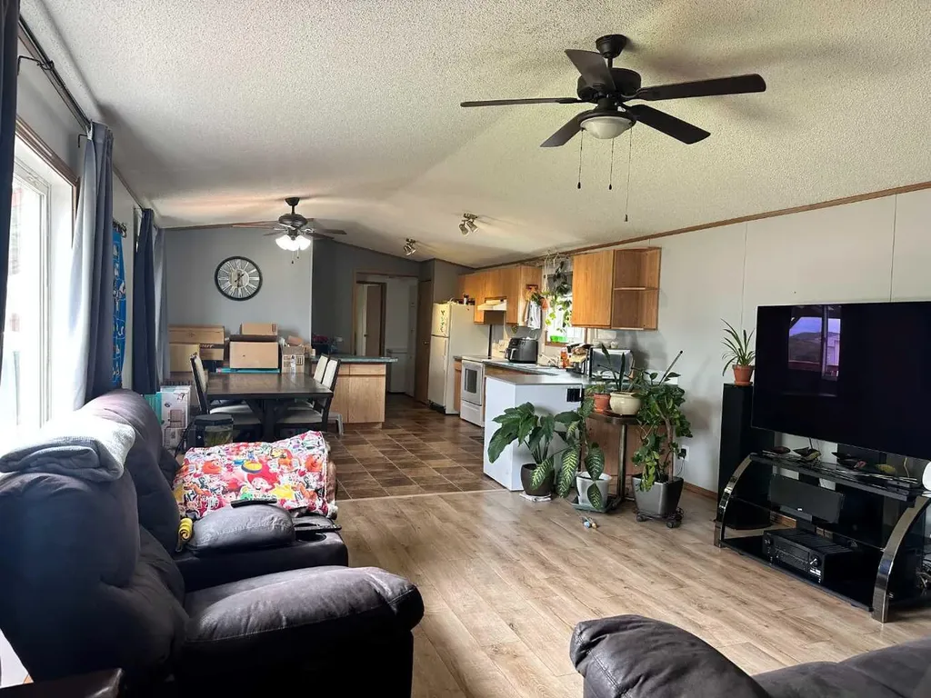 10615 88 Street Grande Prairie AB T8X 1P5