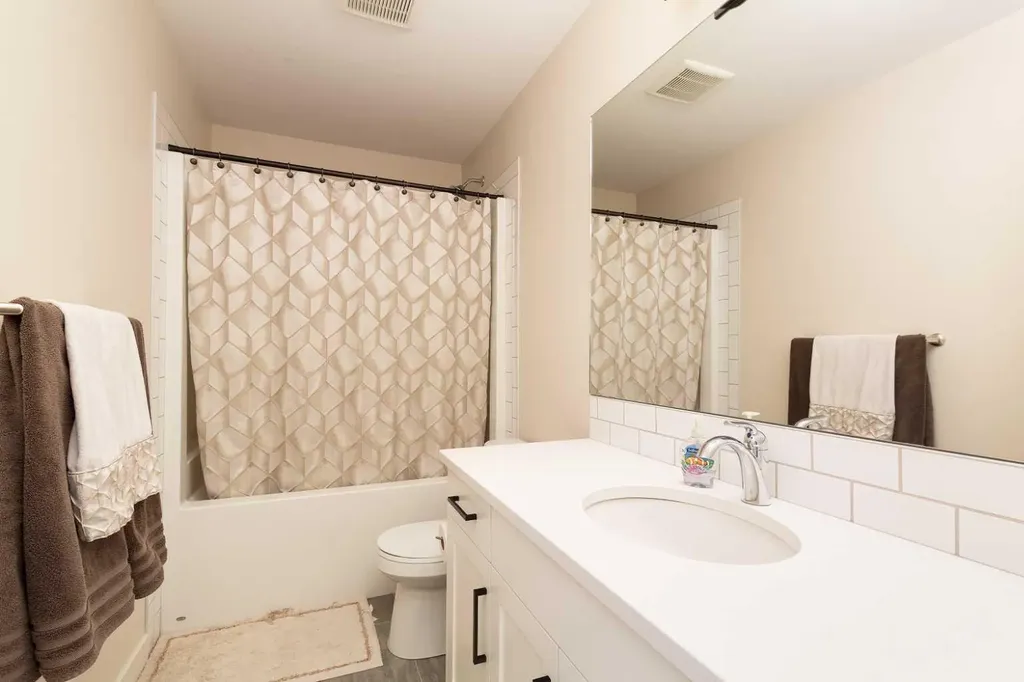 1009 Atlantic Lookout W Lethbridge AB T1J 5S9