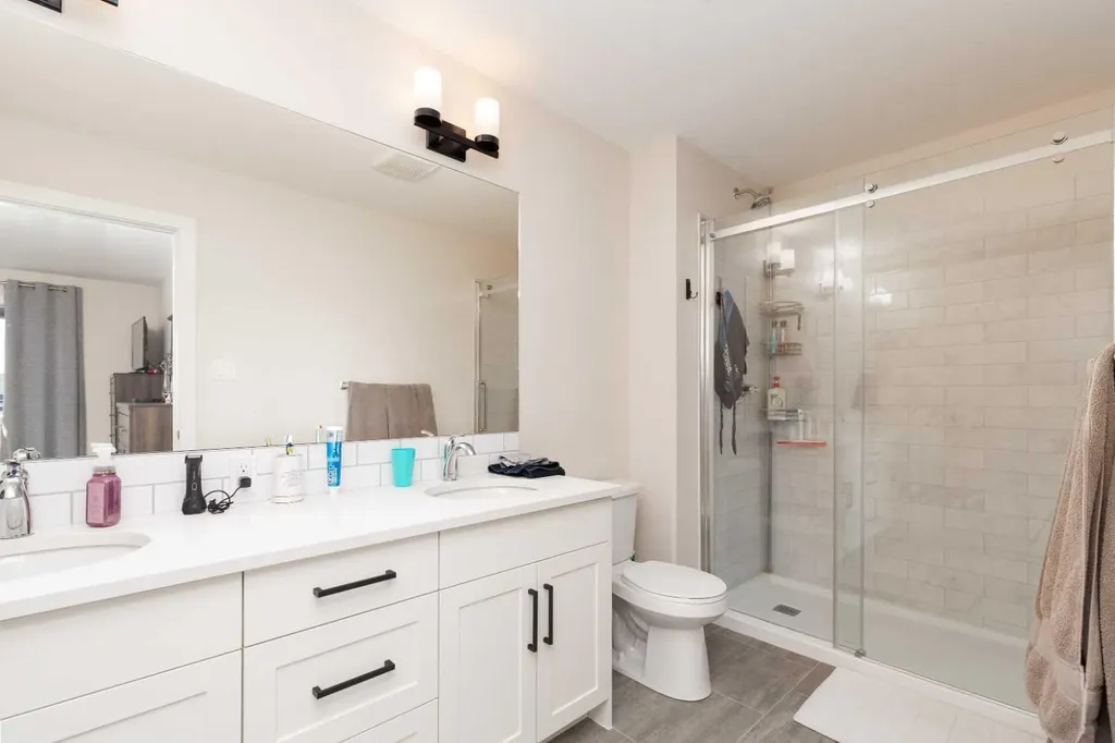 1009 Atlantic Lookout W Lethbridge AB T1J 5S9