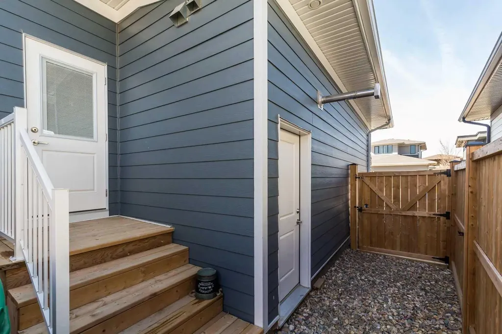 1009 Atlantic Lookout W Lethbridge AB T1J 5S9