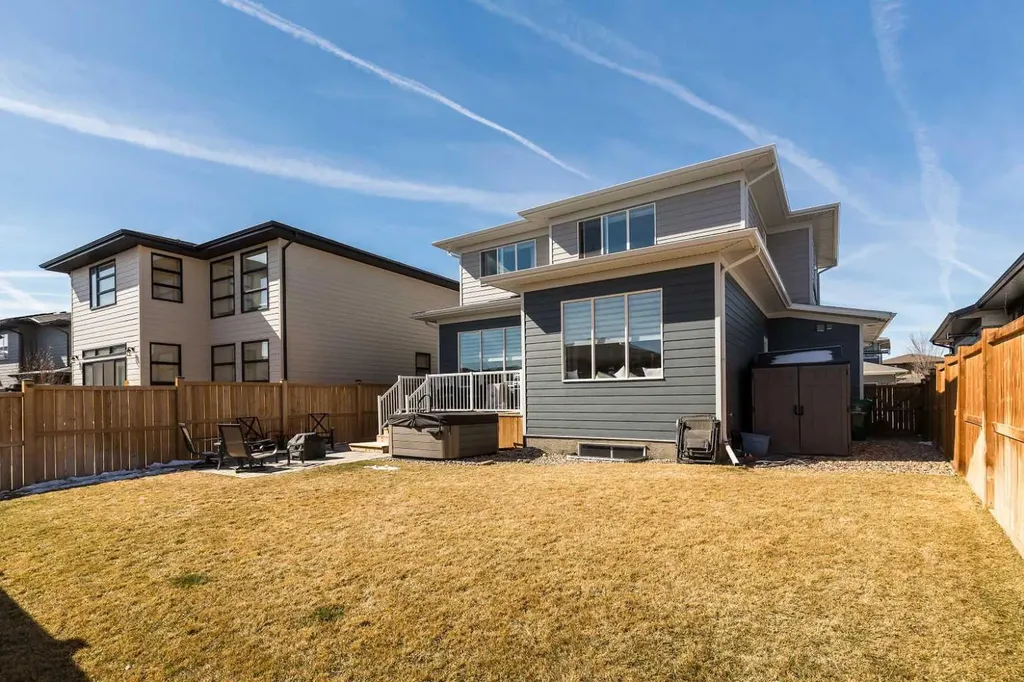 1009 Atlantic Lookout W Lethbridge AB T1J 5S9