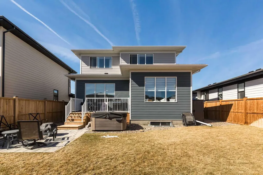 1009 Atlantic Lookout W Lethbridge AB T1J 5S9