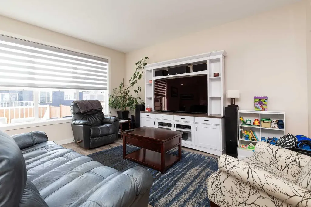 1009 Atlantic Lookout W Lethbridge AB T1J 5S9
