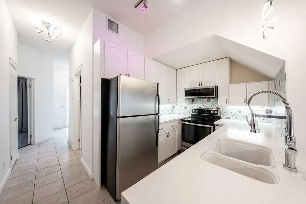 1503 5 Street SW Calgary AB T2R 1P2