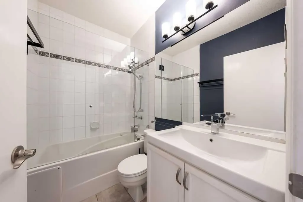 1503 5 Street SW Calgary AB T2R 1P2