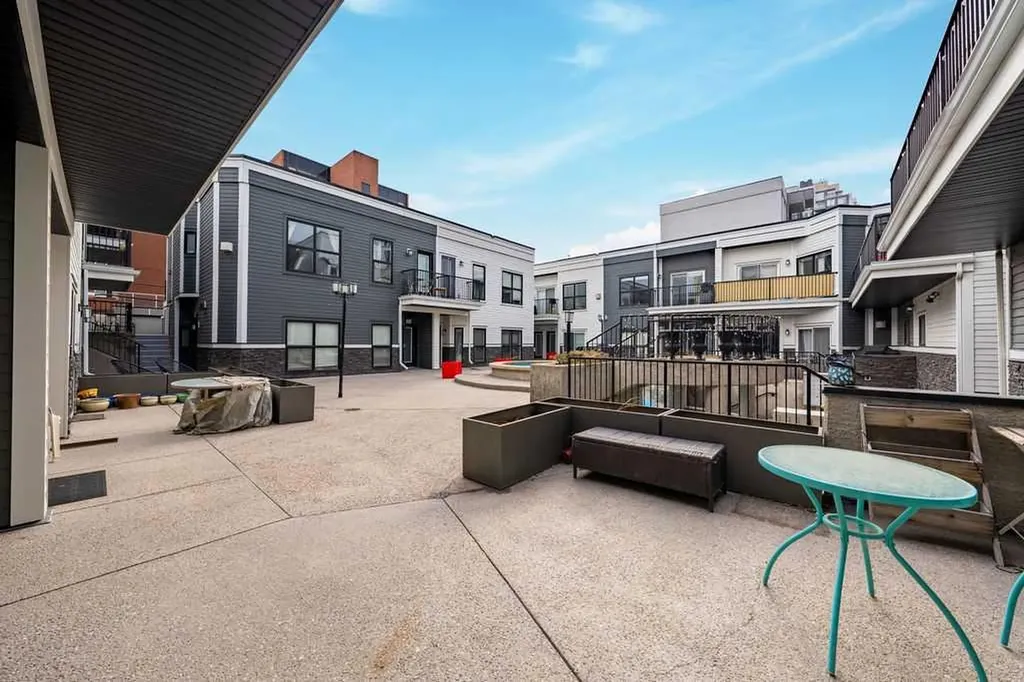 1503 5 Street SW Calgary AB T2R 1P2