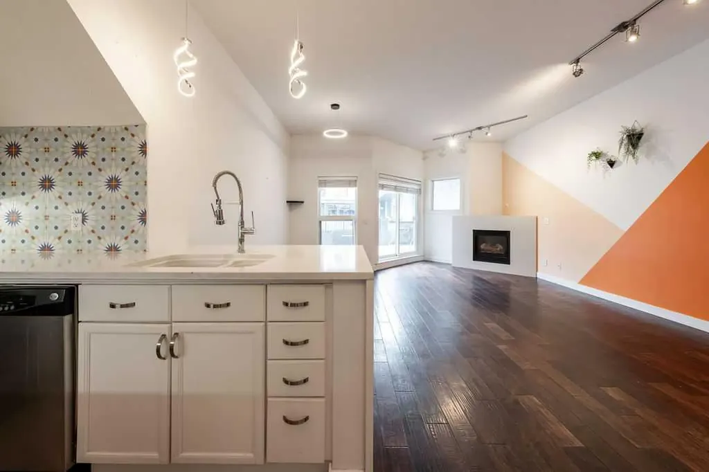 1503 5 Street SW Calgary AB T2R 1P2