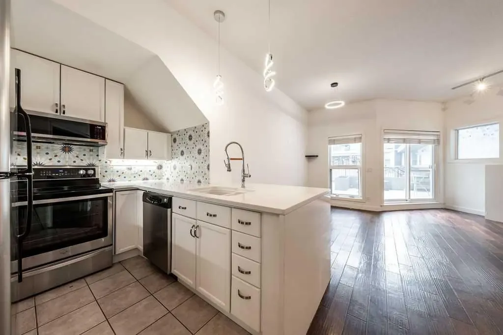 1503 5 Street SW Calgary AB T2R 1P2