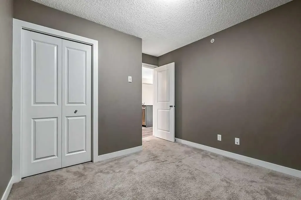 403 Mackenzie Way SW Airdrie AB T4B 3V7
