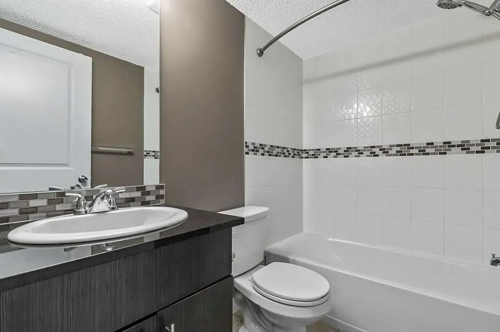 403 Mackenzie Way SW Airdrie AB T4B 3V7
