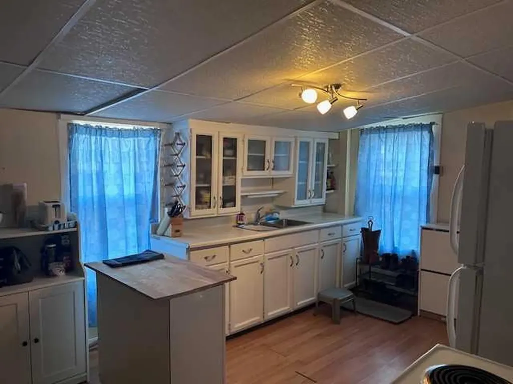 108 1 Avenue E Hanna AB T0J 1P0