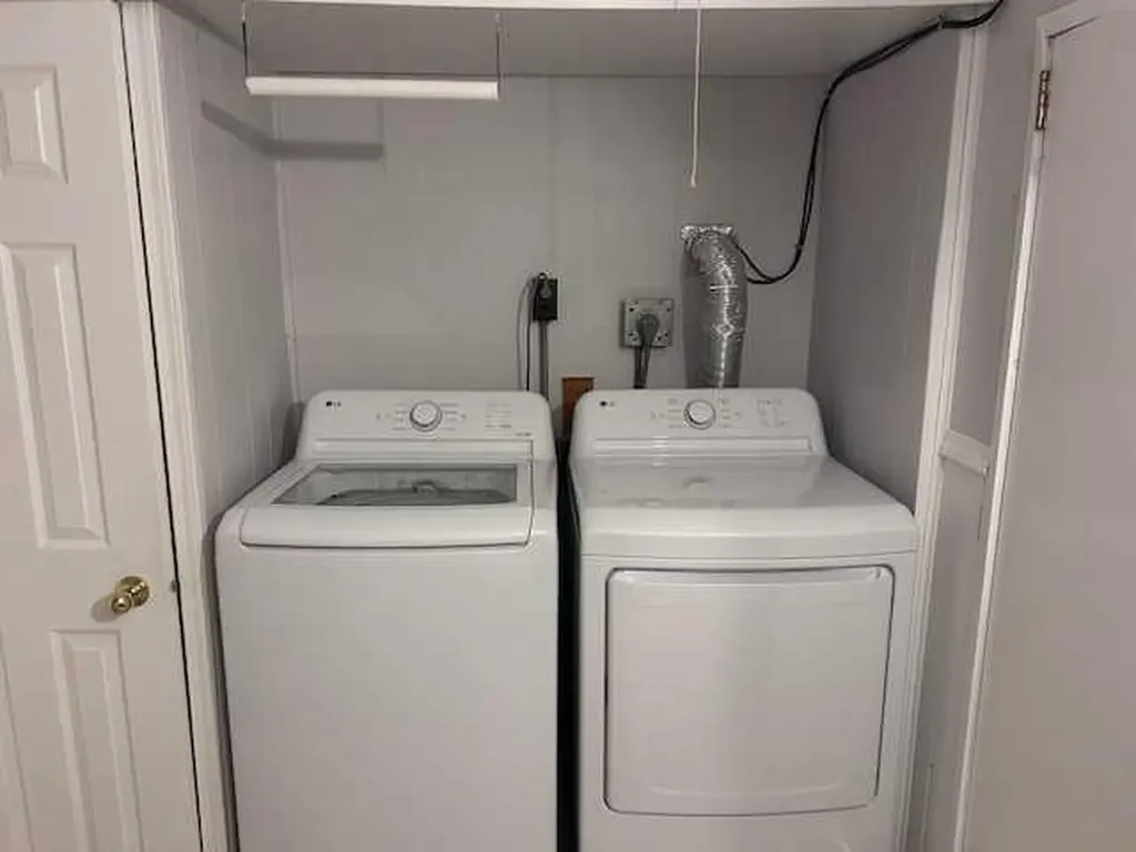 108 1 Avenue E Hanna AB T0J 1P0