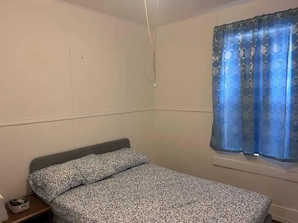108 1 Avenue E Hanna AB T0J 1P0