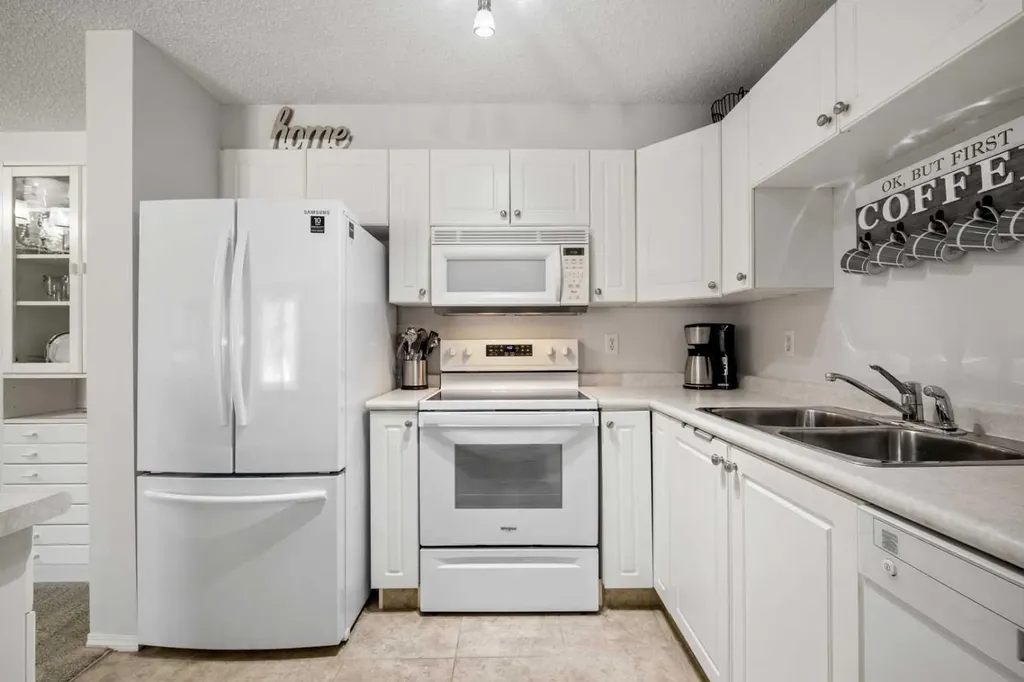 1208 Millrise Point SW Calgary AB T2Y 3W4