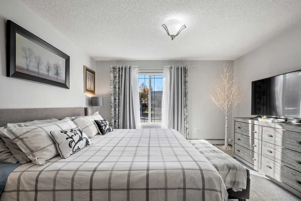 1208 Millrise Point SW Calgary AB T2Y 3W4