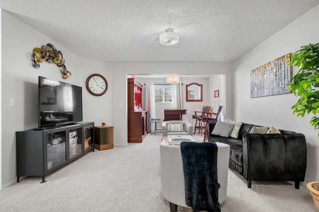 1208 Millrise Point SW Calgary AB T2Y 3W4