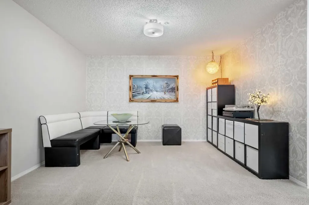 1208 Millrise Point SW Calgary AB T2Y 3W4