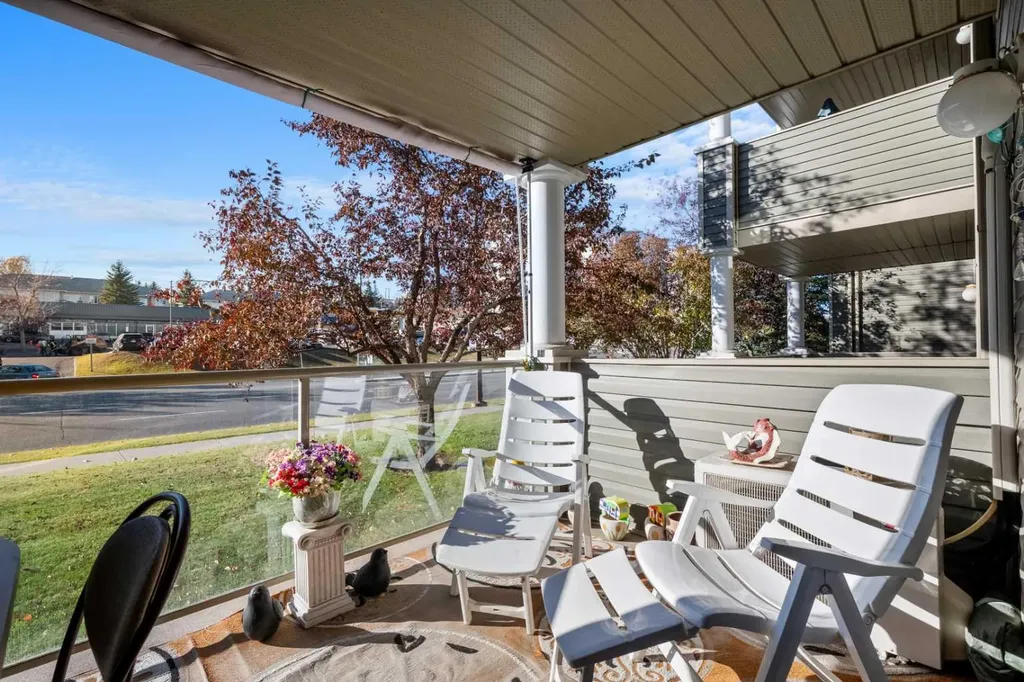1208 Millrise Point SW Calgary AB T2Y 3W4