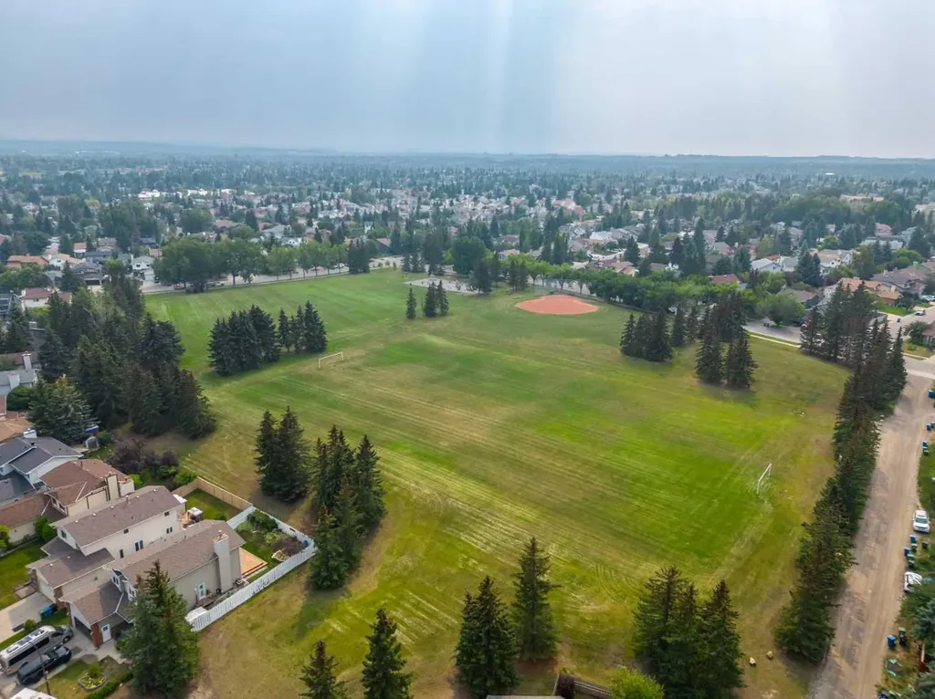 1208 Millrise Point SW Calgary AB T2Y 3W4