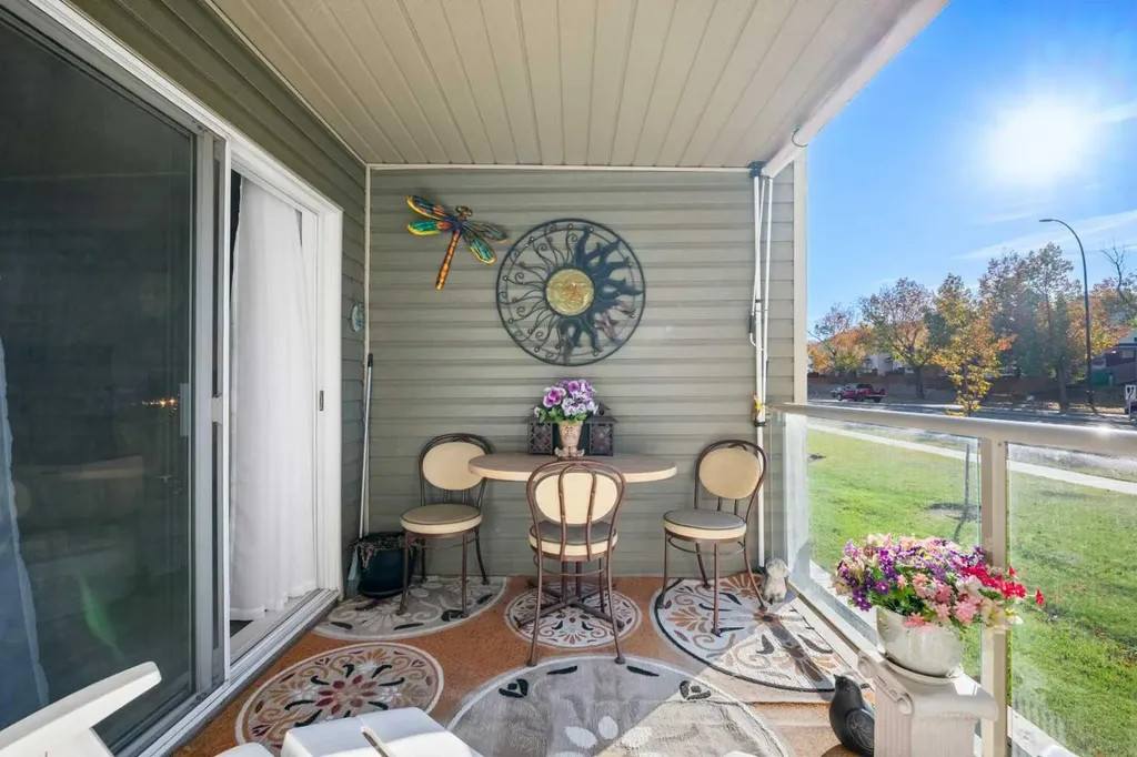 1208 Millrise Point SW Calgary AB T2Y 3W4