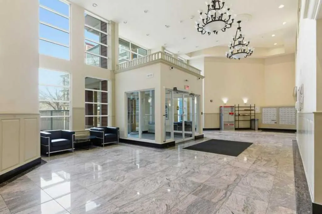 333 Riverfront Avenue SE Calgary AB T2G 5R1