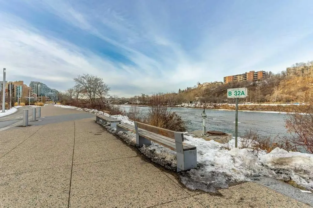 333 Riverfront Avenue SE Calgary AB T2G 5R1