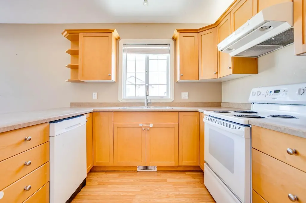 102 Lanauze Street Fort Mcmurray AB T9K 2S3