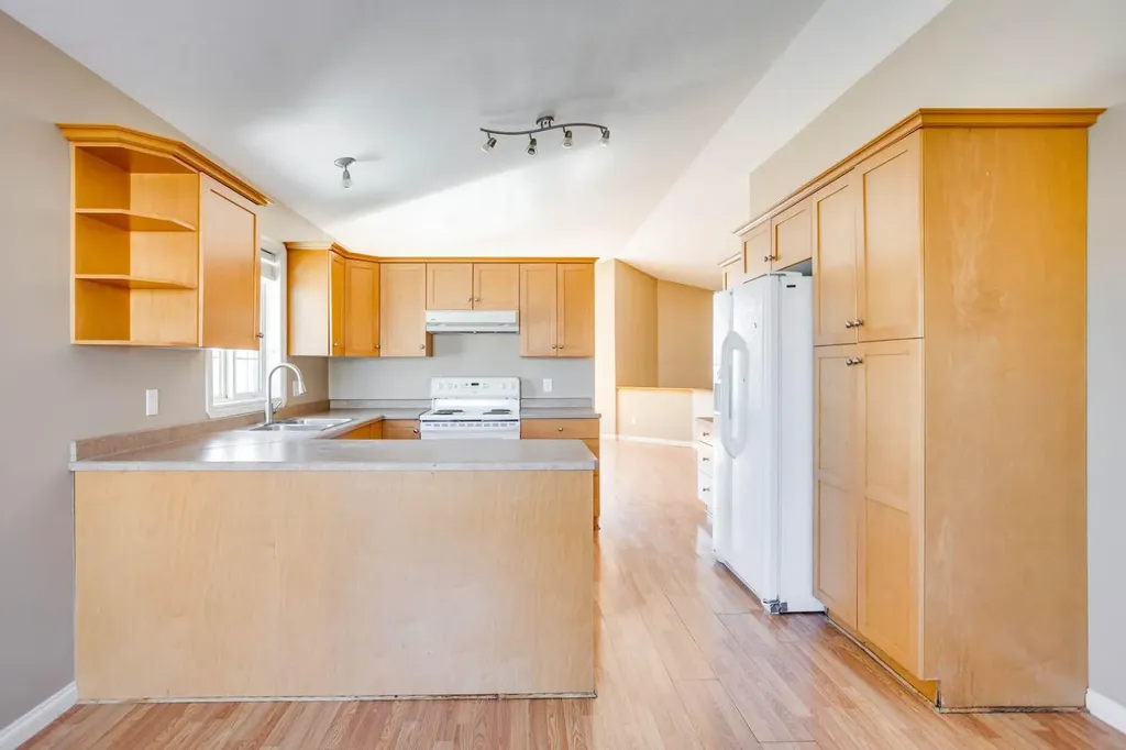 102 Lanauze Street Fort Mcmurray AB T9K 2S3