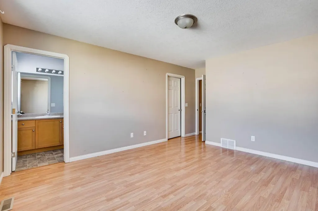 102 Lanauze Street Fort Mcmurray AB T9K 2S3