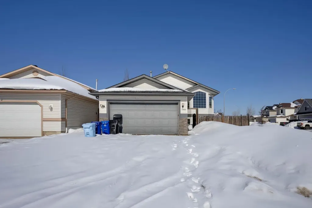 102 Lanauze Street Fort Mcmurray AB T9K 2S3