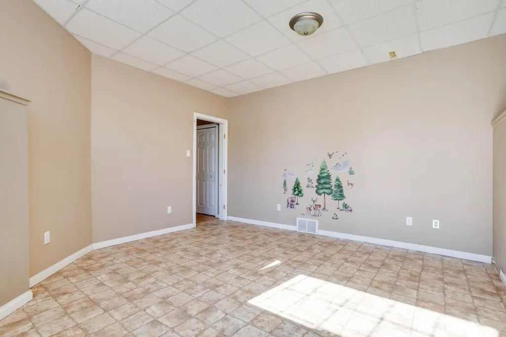 102 Lanauze Street Fort Mcmurray AB T9K 2S3