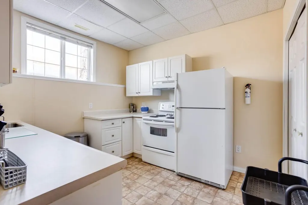 102 Lanauze Street Fort Mcmurray AB T9K 2S3