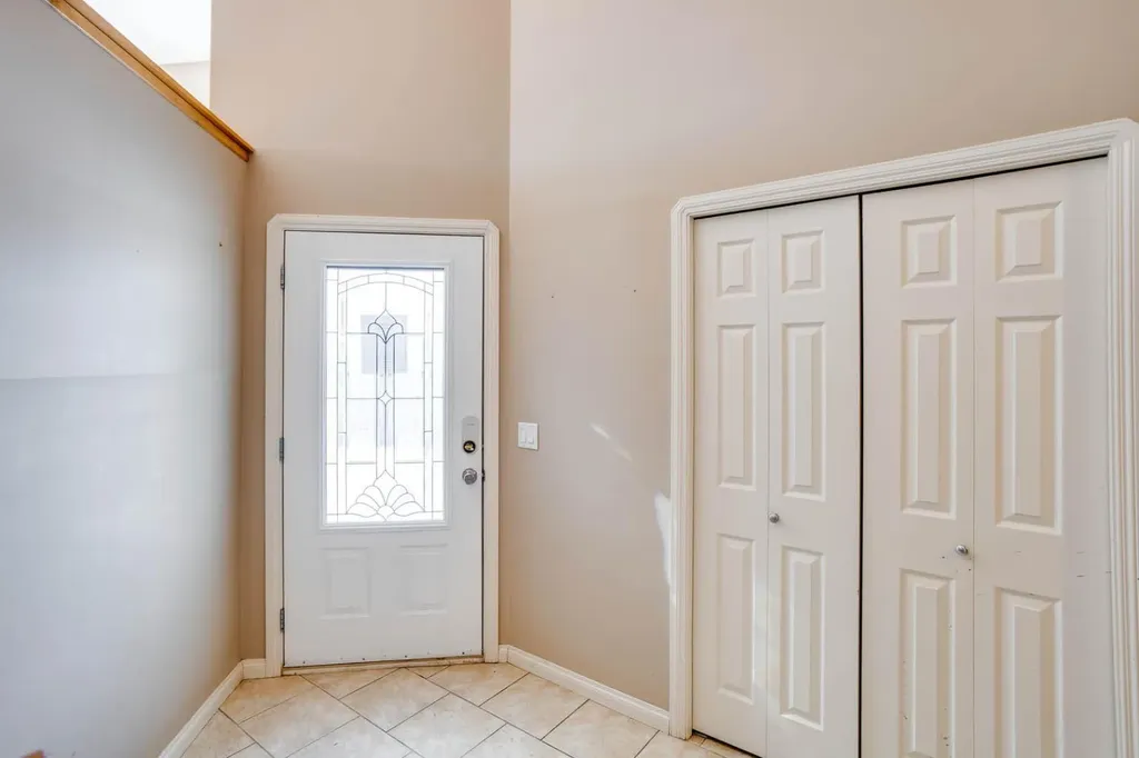 102 Lanauze Street Fort Mcmurray AB T9K 2S3