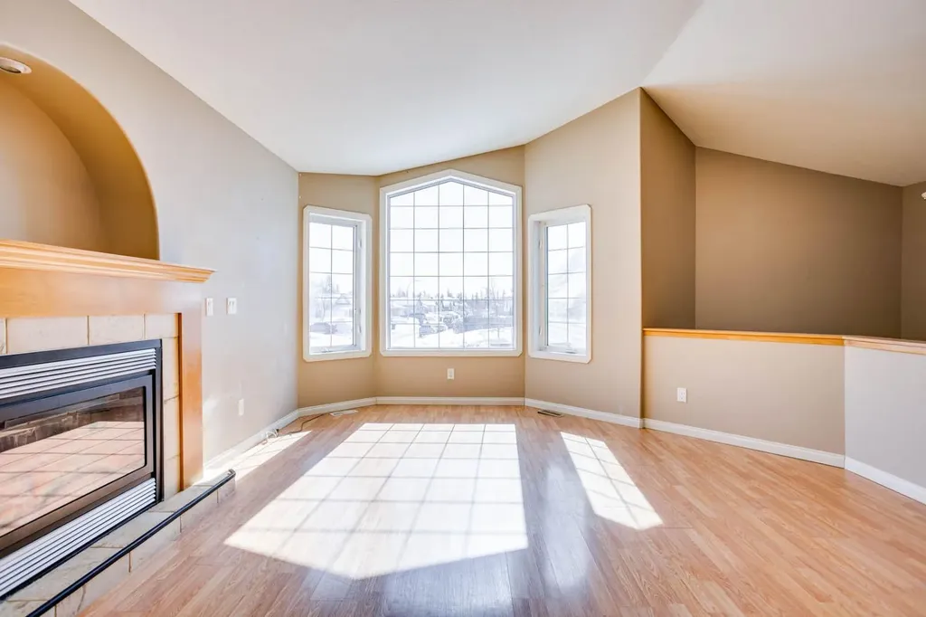 102 Lanauze Street Fort Mcmurray AB T9K 2S3