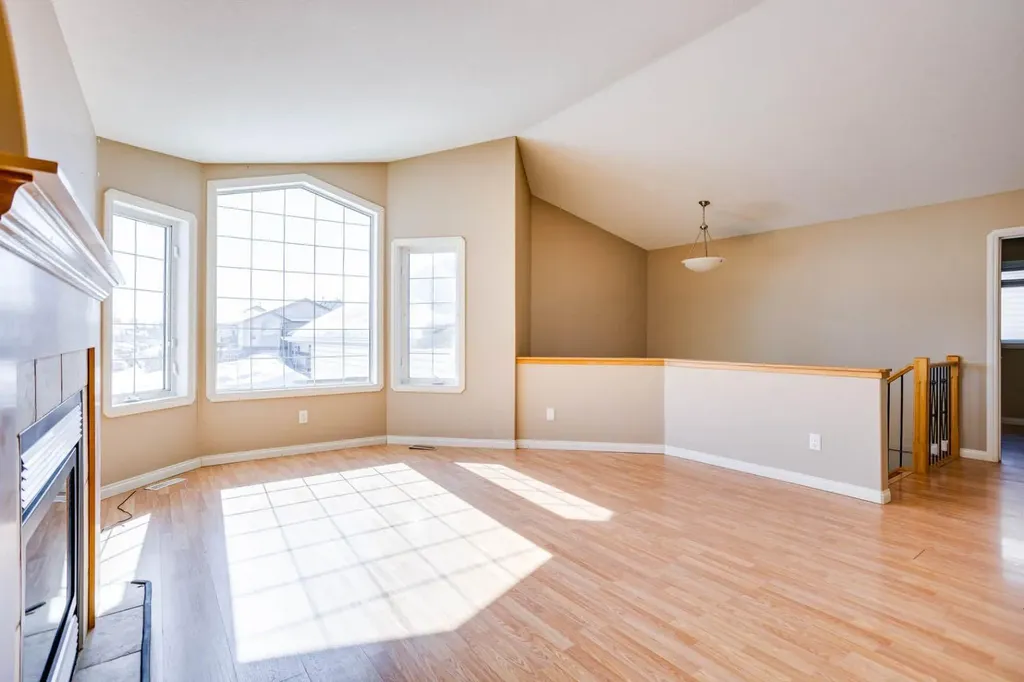 102 Lanauze Street Fort Mcmurray AB T9K 2S3