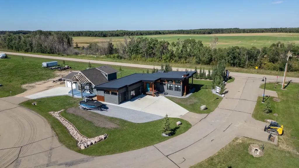 20419 Twp 412 Rural Camrose County AB T0B0H0