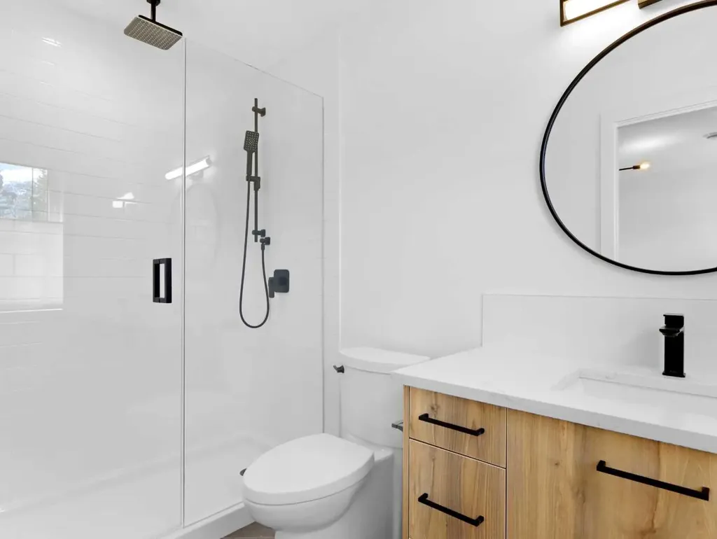 512 8th Avenue Canmore AB T1W 2E6