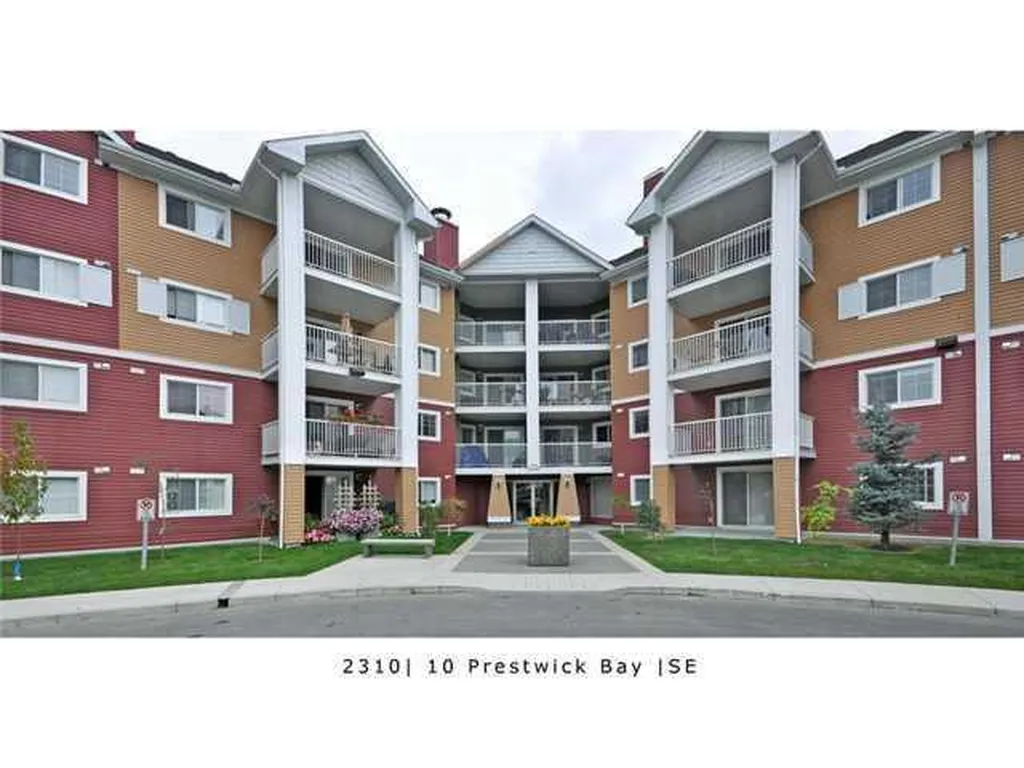 10 Prestwick Bay SE Calgary AB T2Z 0B5