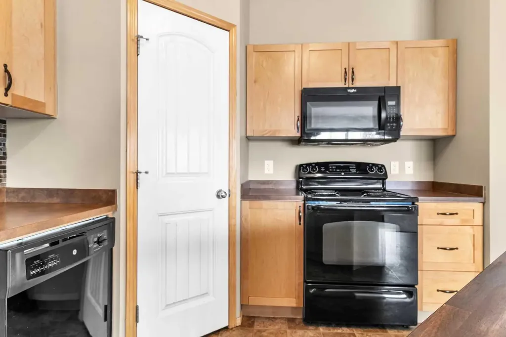 31 Jamieson Avenue Red Deer AB T4P 0H8