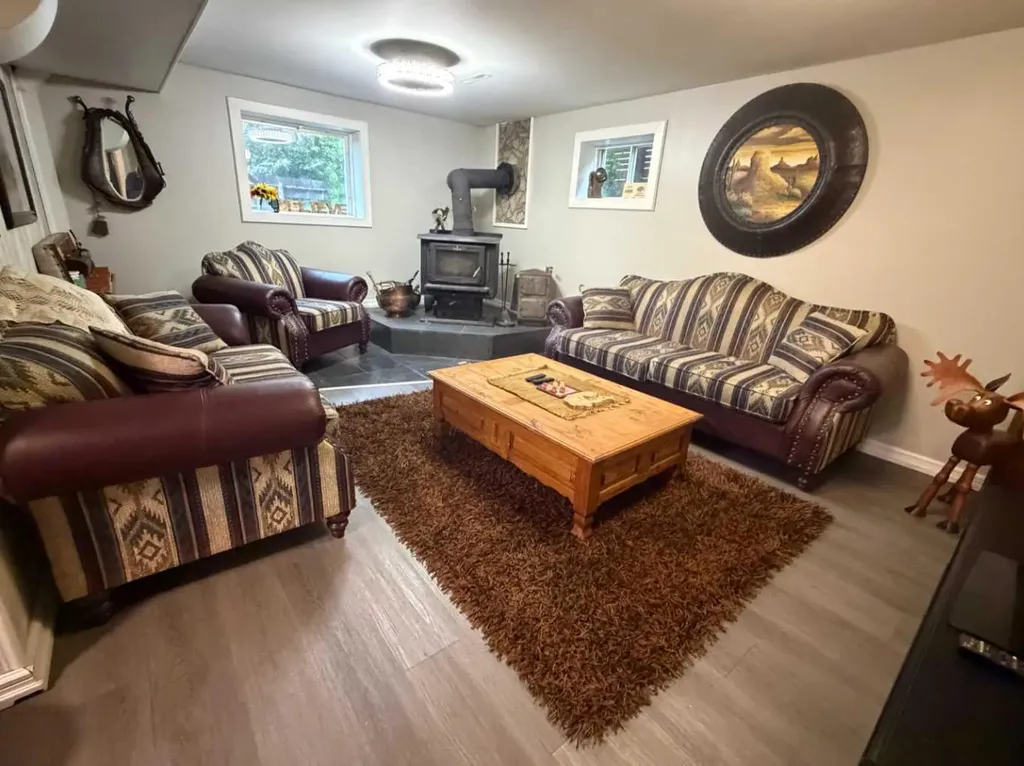 203 2 Street NE Sundre AB T0M 1X0