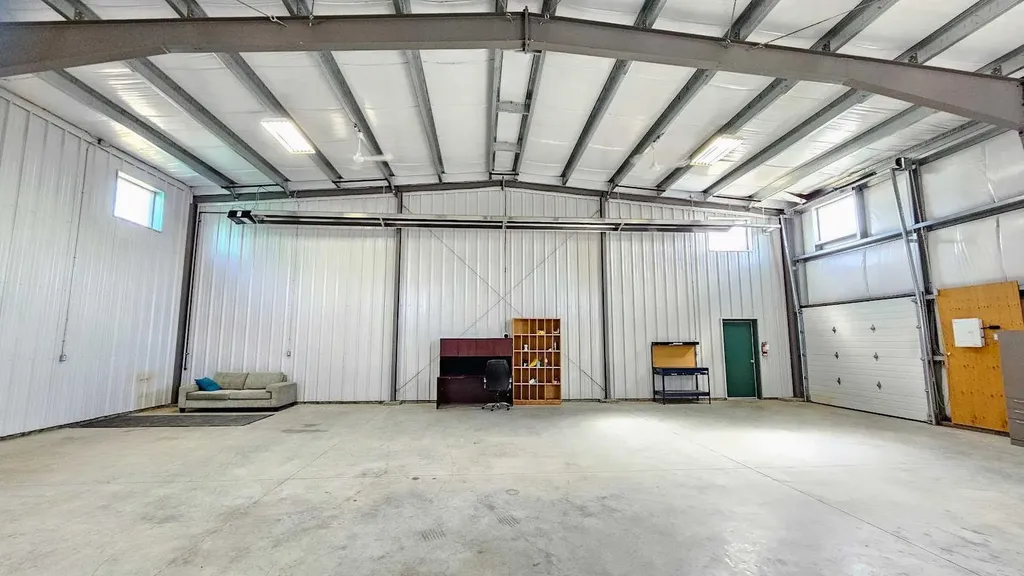 32463 Range Road 55 Rural Mountain View County AB T0M 1X0