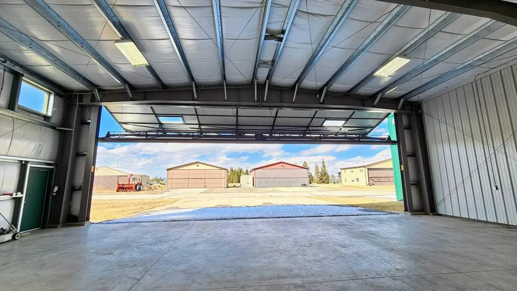 32463 Range Road 55 Rural Mountain View County AB T0M 1X0