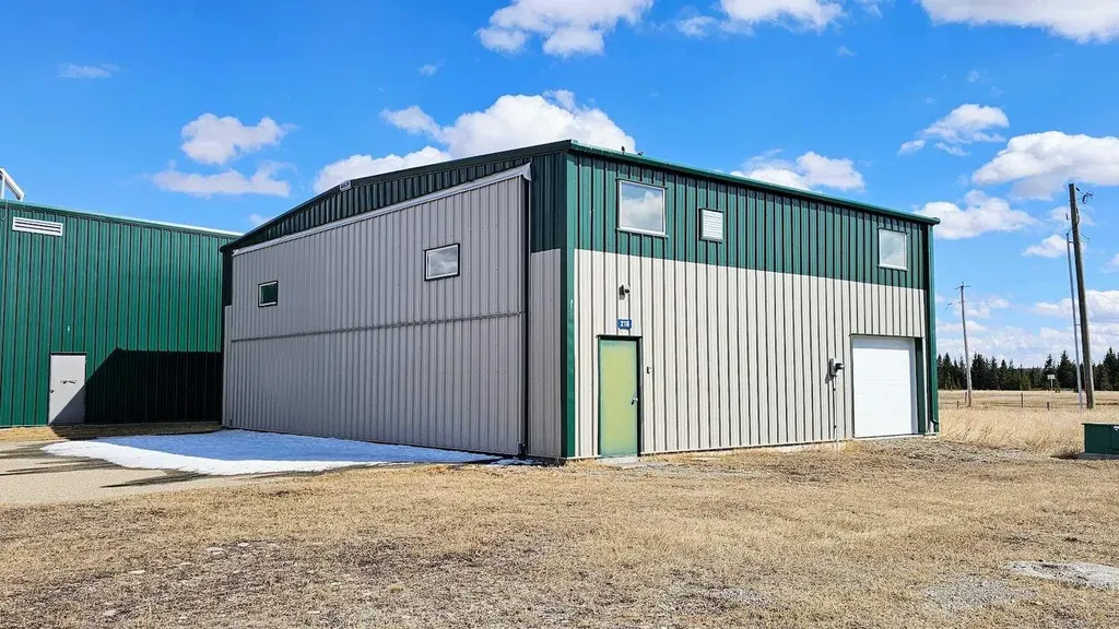 32463 Range Road 55 Rural Mountain View County AB T0M 1X0