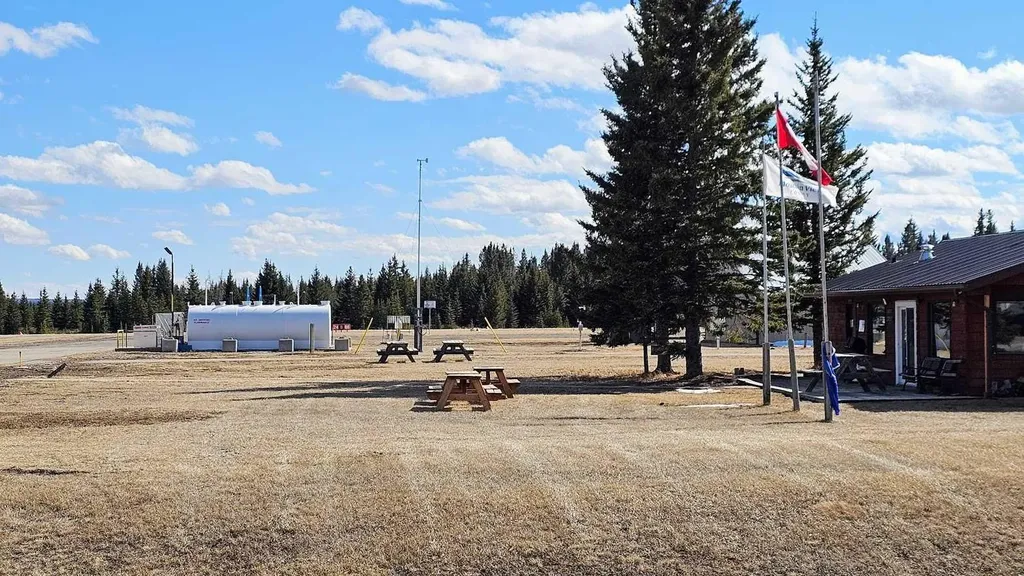 32463 Range Road 55 Rural Mountain View County AB T0M 1X0