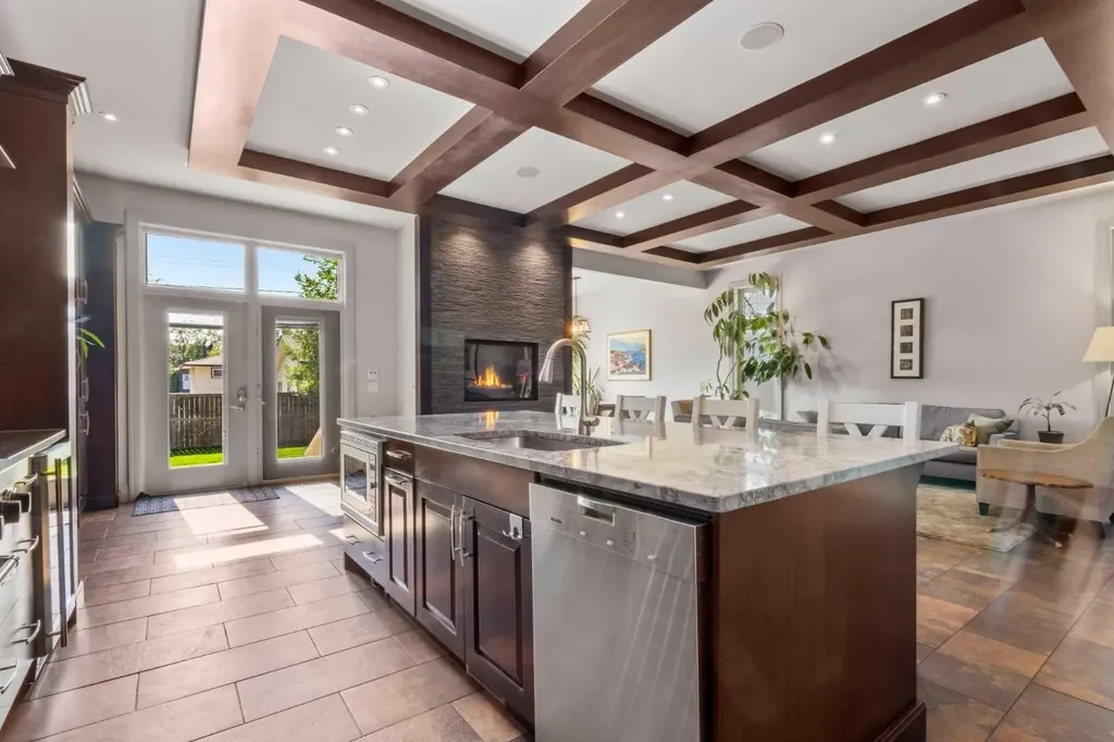627 27 Avenue NE Calgary AB T2E 2A7