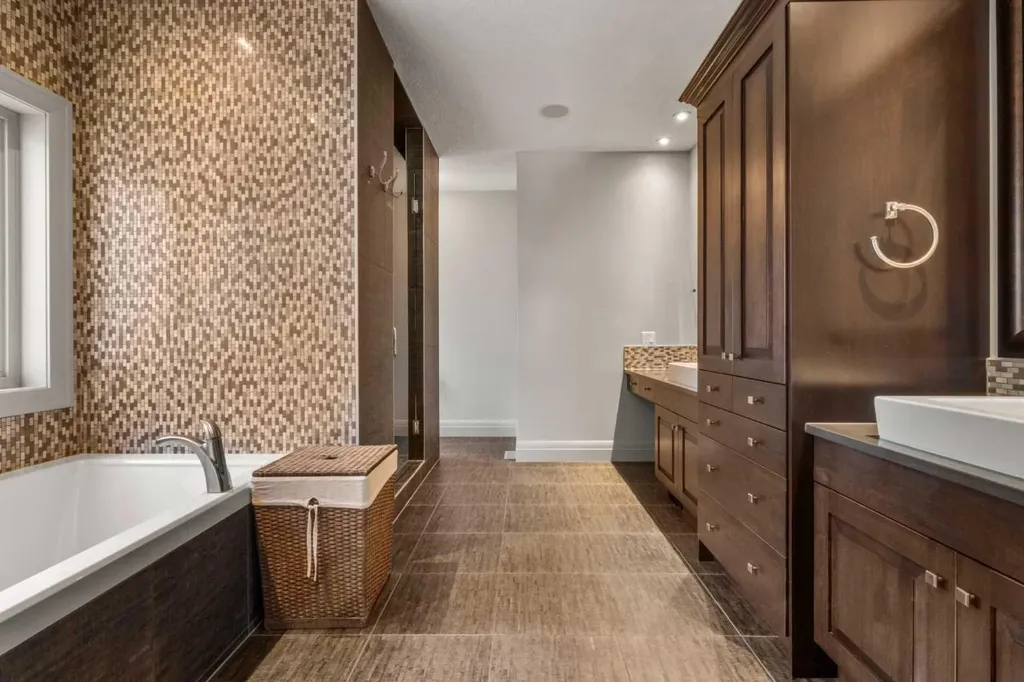 627 27 Avenue NE Calgary AB T2E 2A7