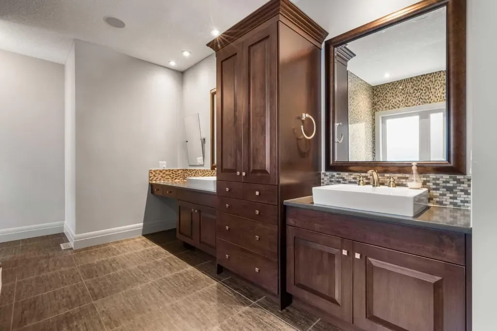 627 27 Avenue NE Calgary AB T2E 2A7
